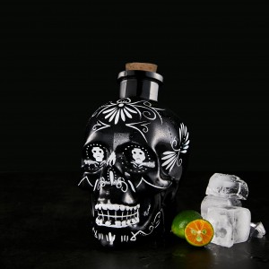 Hand Painted Luxury Skull Decanter 700ml Black