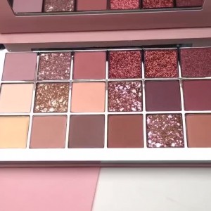 Best formula Private Label Eyeshadow Palette High Pigmented Eyeshadow Palette 18 Color cosmetics makeup
