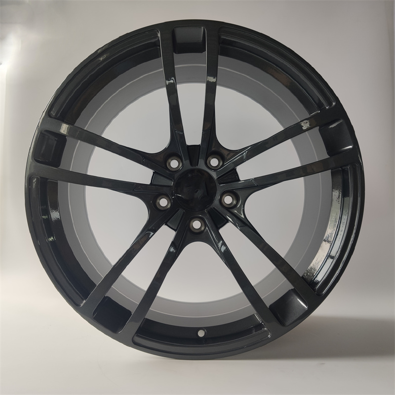 High reputation Silver Car With Black Rims - Porsche forged alloy wheels the design of the sporty Y/U spokes – Sunland