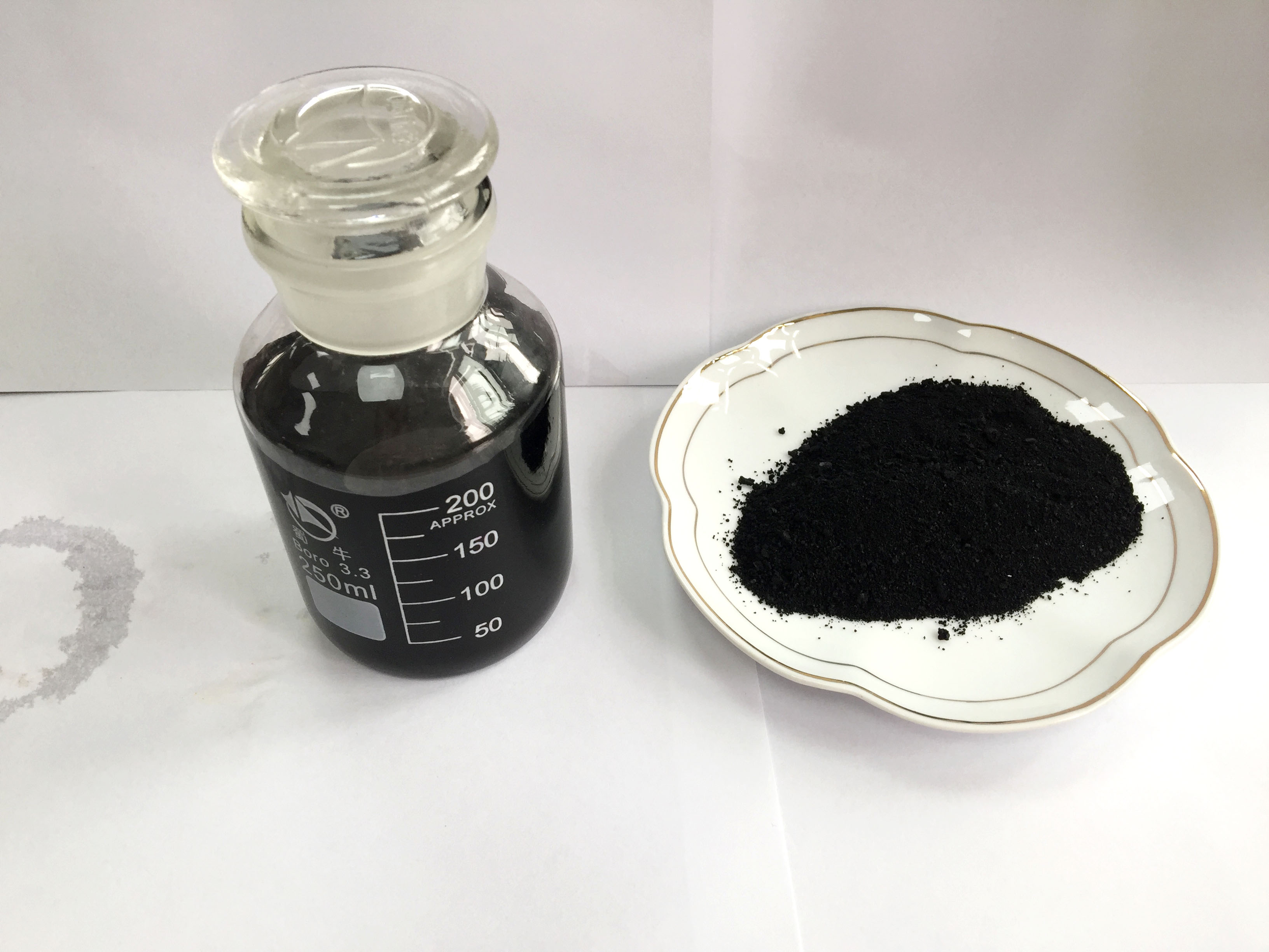 粉末硫黄黒と液体硫黄黒の違いは何ですか？