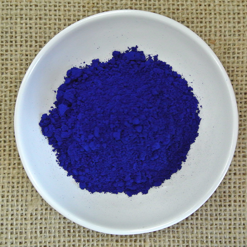 Pigmento blua 15.3 uzante por olea farbo