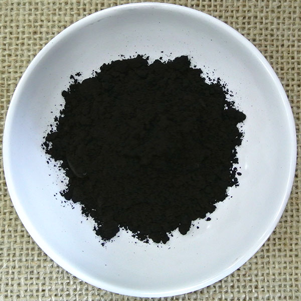 Solvente negro 34 utilizado para cuero y jabón.