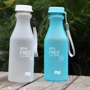 Candy Colors Unbreakable Frosted Leak-proof Plastic kettle 550mL BPA Free Portable Water Bottle for Travel Yoga Running Camping