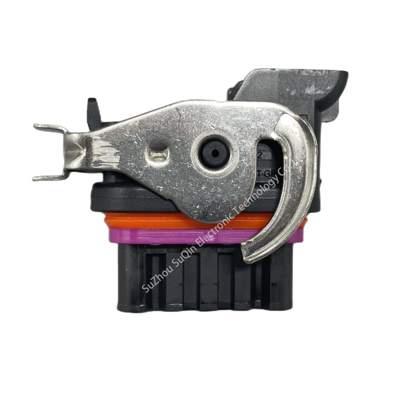 5-kolíkový zásuvkový konektor elektrického kábla pre káblový zväzok benzinového alternátora volvo EC240 bager lear 18242000000