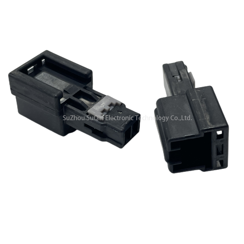 MG645590-5 Male 3.2mm pitch automotive wire to wire connectors