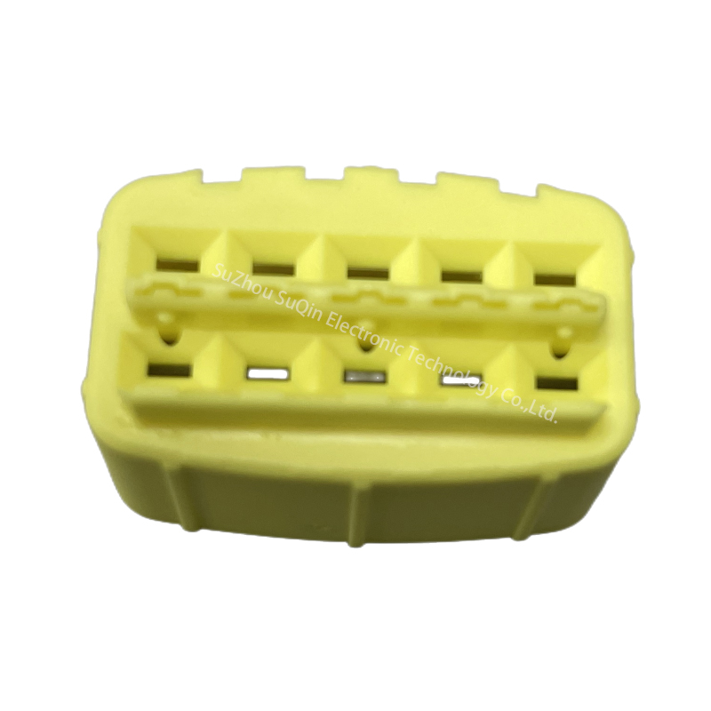 High quality connector 174658-7 Connector Lock Plate for EconoSeal Series