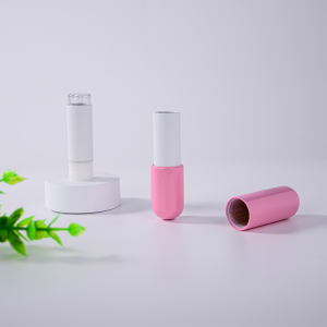 SUSTAINABLE LIPSTICK  – Bamboo cosmetic packaging