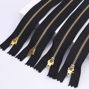 Quots for Garment Accessory Plastic Zipper #3, #5, #8, #10 Customized Two Ways Double Sliders Resin Polyester Zip Metal for Jacket Textile