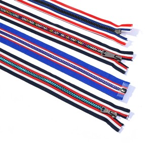 ODM Manufacturer Garments Clothing Tailoring Accessories Zippers 8# 80cm Open-End Resin Slider Zipper