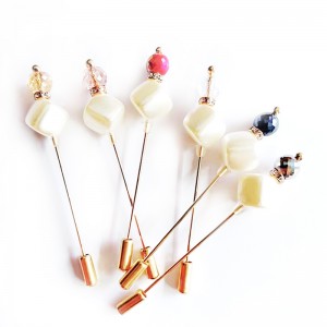 Fashionable Simple And Versatile Neckline Pearl Anti-Glare Brooch Pins For Women
