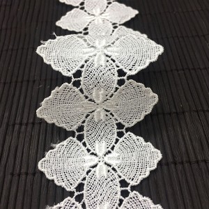 Supply OEM Latest Fashion Style Polyester Chemical Lace Trim for Clothing Decoration