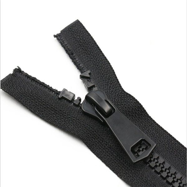 Hot New Products China Manufacturer Hot Sale No. 5 Open End Resin Zipper with Auto Lock for Garments/Bags/Shoes
