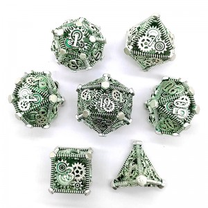 Mechanical gear dice