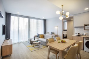 Staybridge Suites Mobili per camere d'albergo per soggiorni di lunga durata IHG. Comodi set di mobili per suite d'hotel