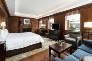 Hampton Inn Hilton Economy Hotel Room Furniture