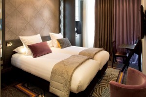 BW Premier Collection Hotel Set Furnitur Kamar Tidur King Mewah