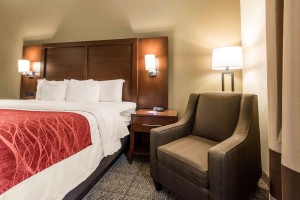 Comfort Inn Choice stiilne hubane hotellitubade mööbel