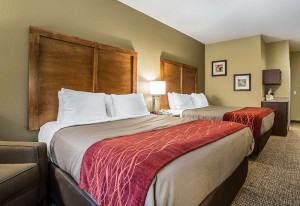 Comfort inn choice hotel bedroom set