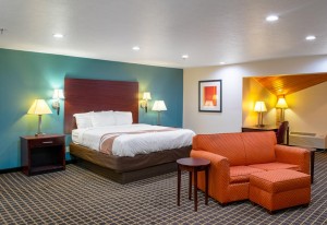 quality inn choice hotel bedroom set