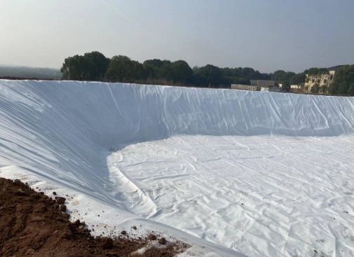 What are the main functions of geotextile in the inverted filter
