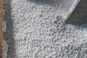 Bottom price China Flaker, Granular, Powder, Pellet Calcium Chloride Used for Metallurgical Agent