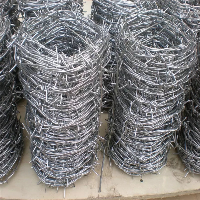Good selling galvanized traditional twist 400m 500m per roll 50kg barbed wire price