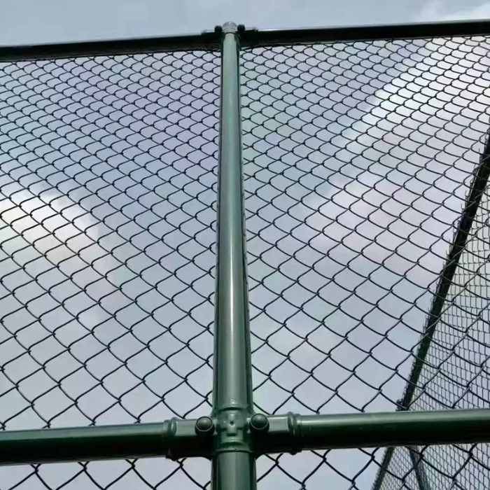 Wholesale customized high-quality chain link wire mesh hot dipped galvanized playground fence