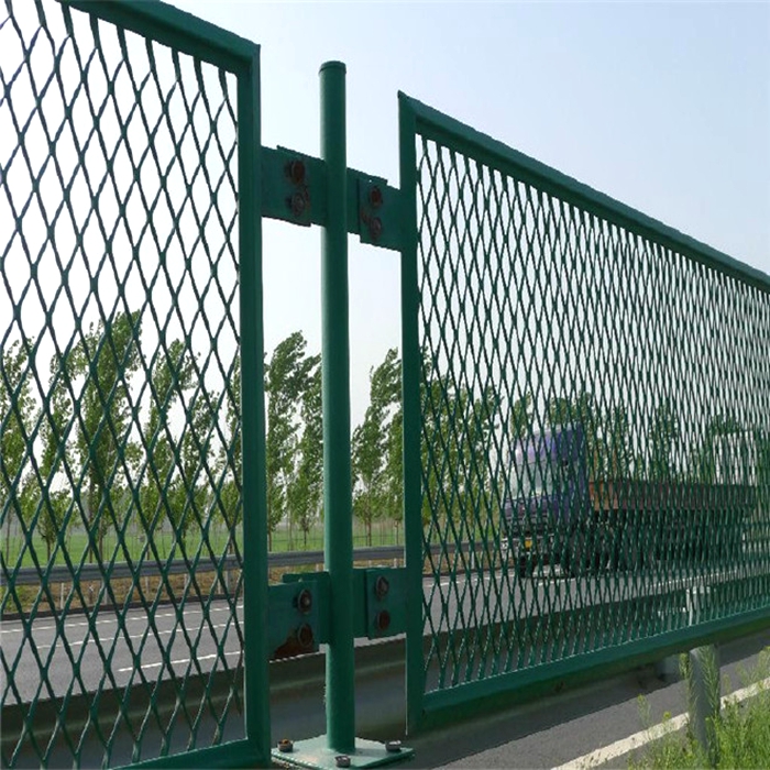 Diamond hole green expanded steel mesh anti-throw net guardrail