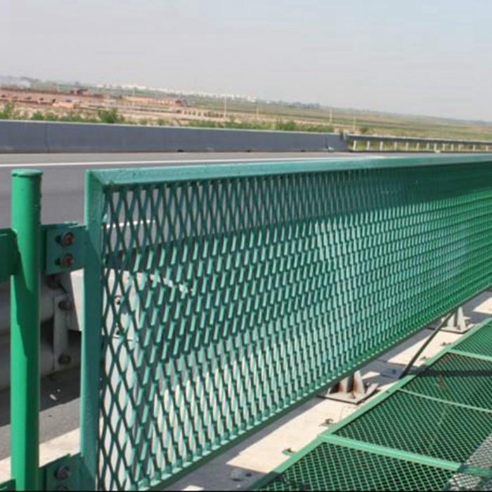 What are the advantages of highway anti-glare netting?