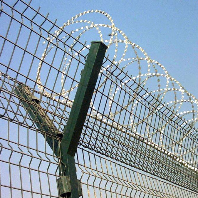 Bto 22 low price concertina wires hot dipped razor fence barbed wire