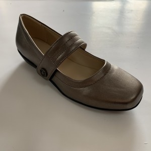 Women’s Flats With Velcro
