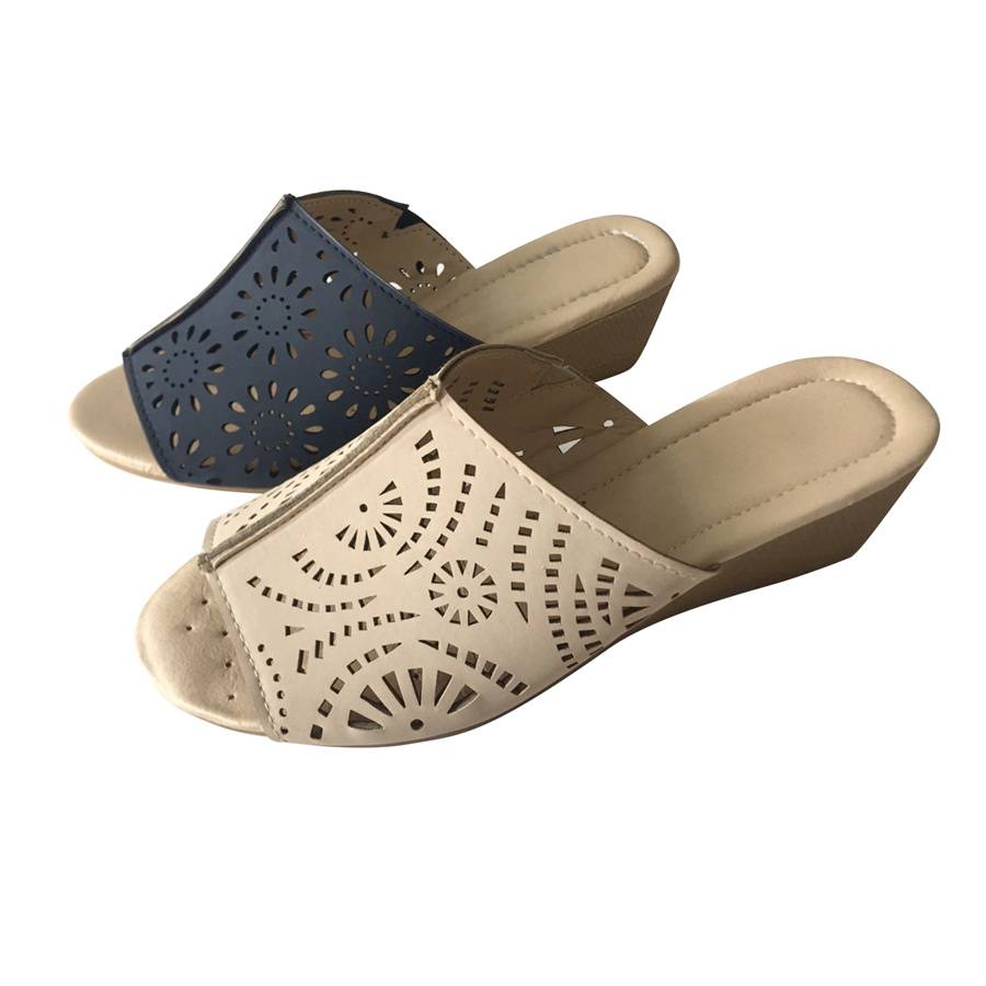 Women’s Casual Sandals Featured Image