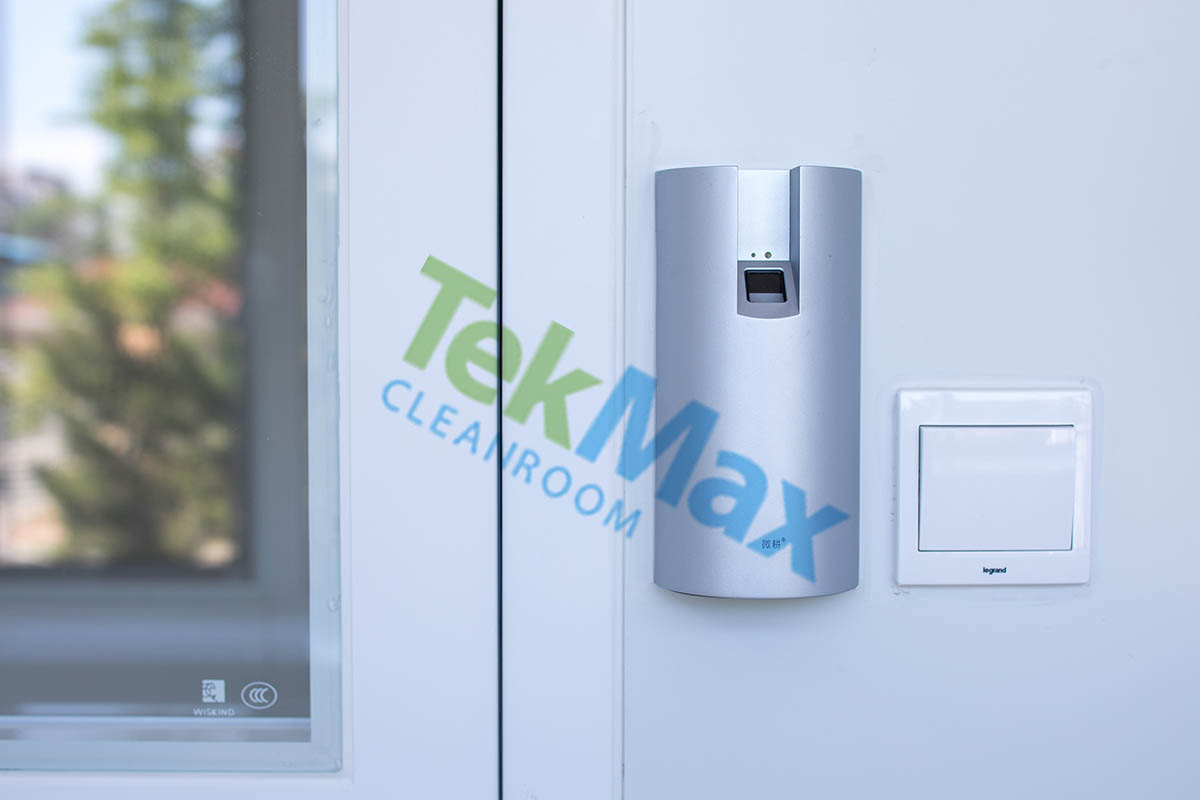 OEM/ODM China Machine-Made Rock Wool Clean Room Panel - Clean room door with access control electronic lock – TekMax