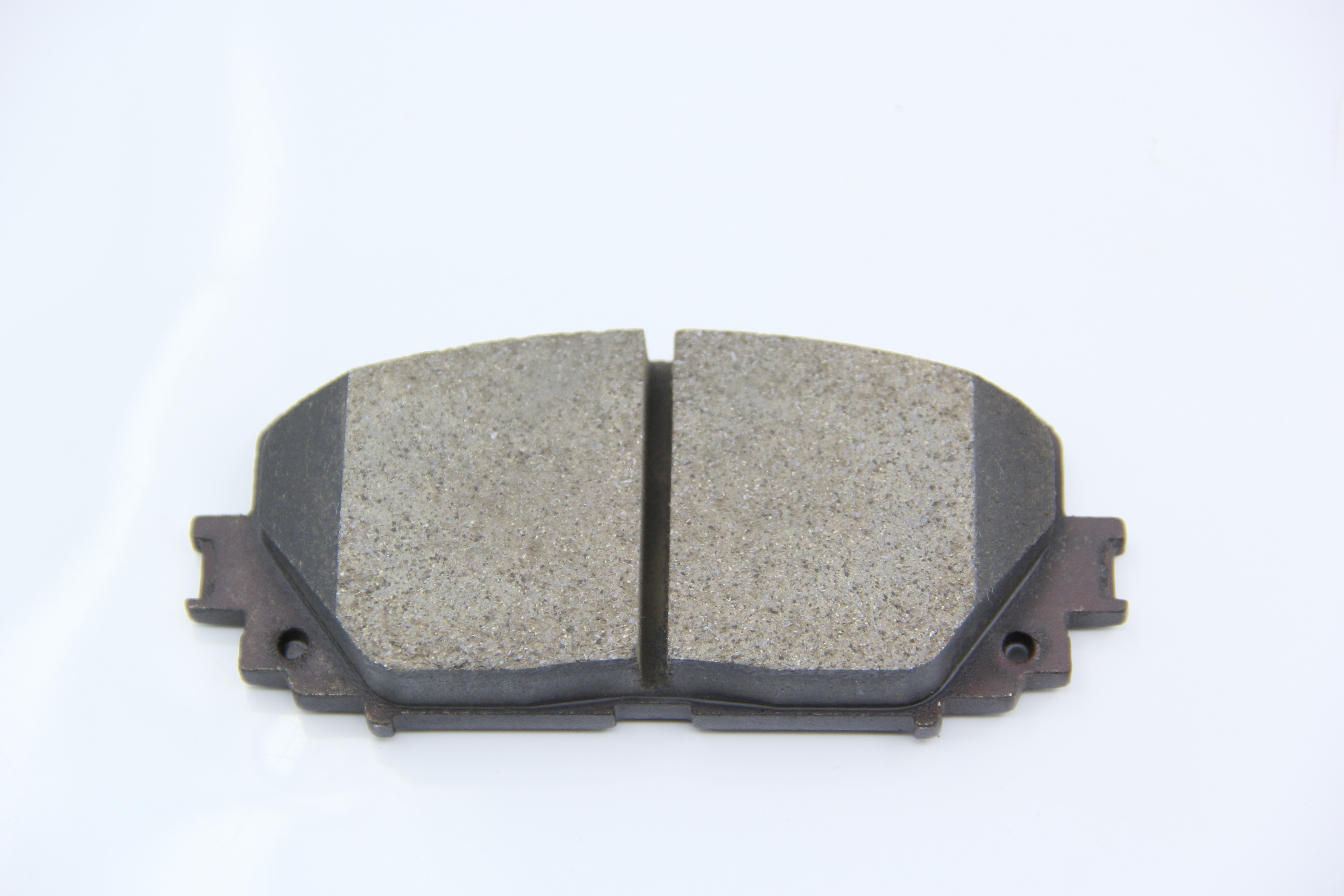 New research sheds light on the lifespan of ceramic brake pads: How long should they last?