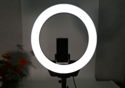How to buy the ring fill light for the Internet celebrity video live broadcast?