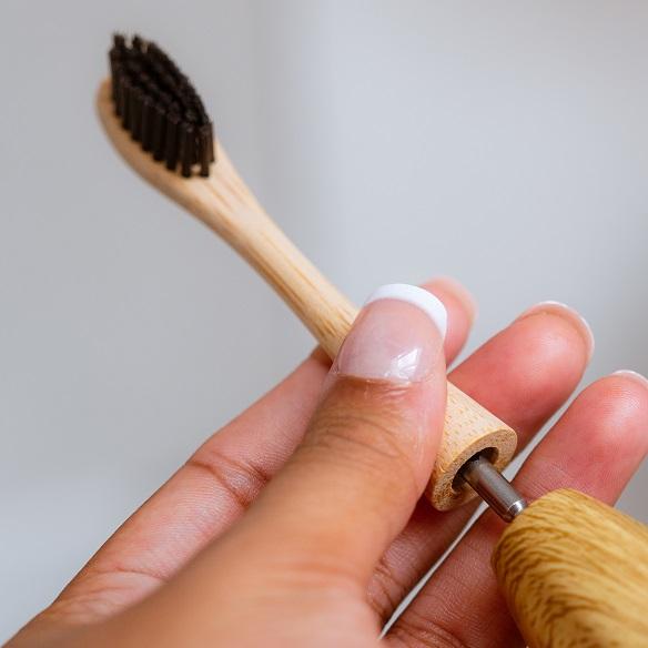 Eco- Friendly Bamboo Electric Toothbrush With Soft Bristles Biodegradable Brush Head Featured Image