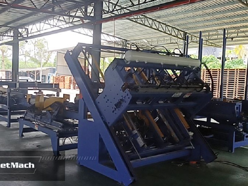 The Malaysian wooden pallet production line was successfully delivered and installed