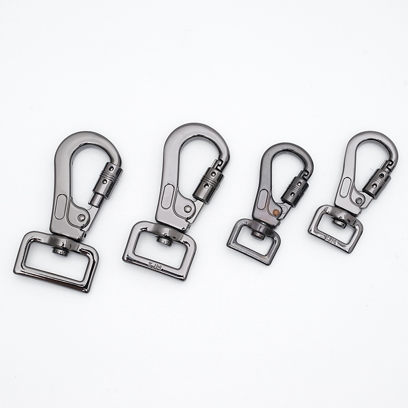 Locking Carabiner Clip with Swivel Ring