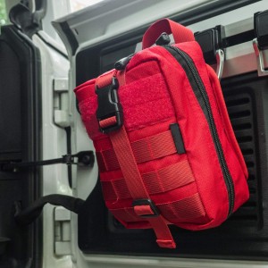 The new durable and practical medical bag is convenient and high-capacity