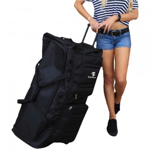 Roll-able duffle bag The oversized bag is wear resistant and durable
