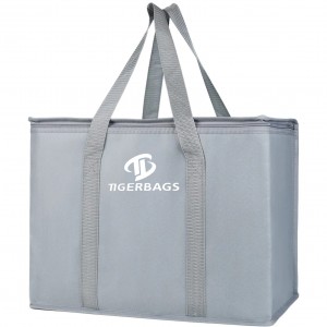 Insulated reusable zippered delivery bag