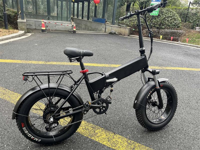 The Convenience of a Fat Tire Folding Electric Bicycle