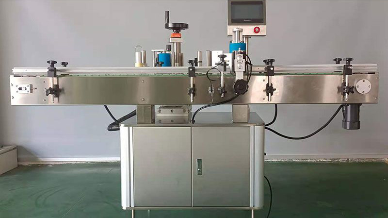 Automatic position and Labeling machine (1)
