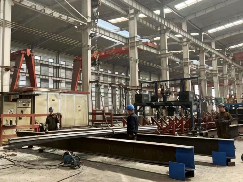What processes are needed in the process of steel structure processing?