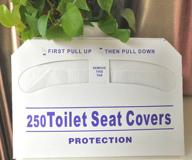 Toilet paper seat cover has the environmental protection and convenience
