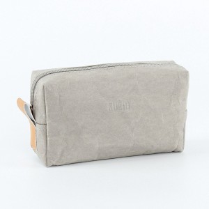 Reusable pouch designed with pu coated Dupont Tyvek