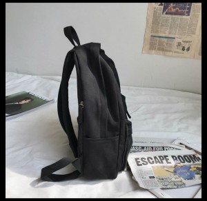 Hot-selling China Casual Daypacks Canvas Backpack with Leather Accents for School Work