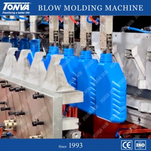 high output 4 cavity plastic jerrycan oil bottle blow molding machine with automatic production scheme