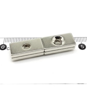 Magnete svasato in vendita Magnete industriale al neodimio Magnete permanente