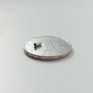 Špičkový magnet Neodymový dodávateľ veľmi malý valec NdFeB magnet